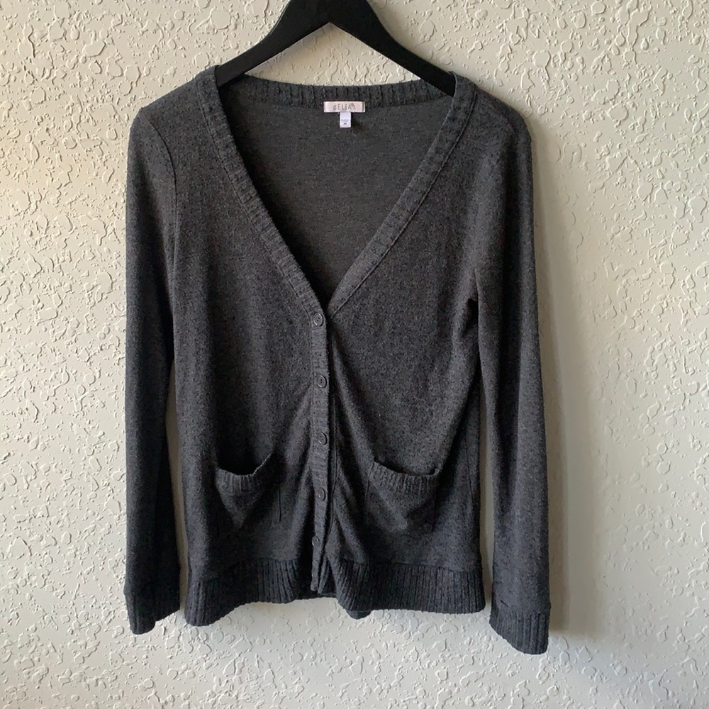 Gray sweater